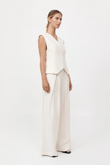 Minimal Tailored Vest Ivory