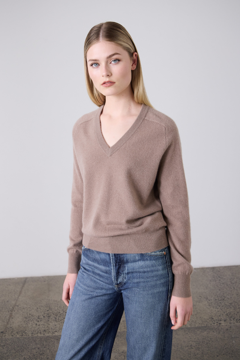 Amy Cashmere V-Neck Mink