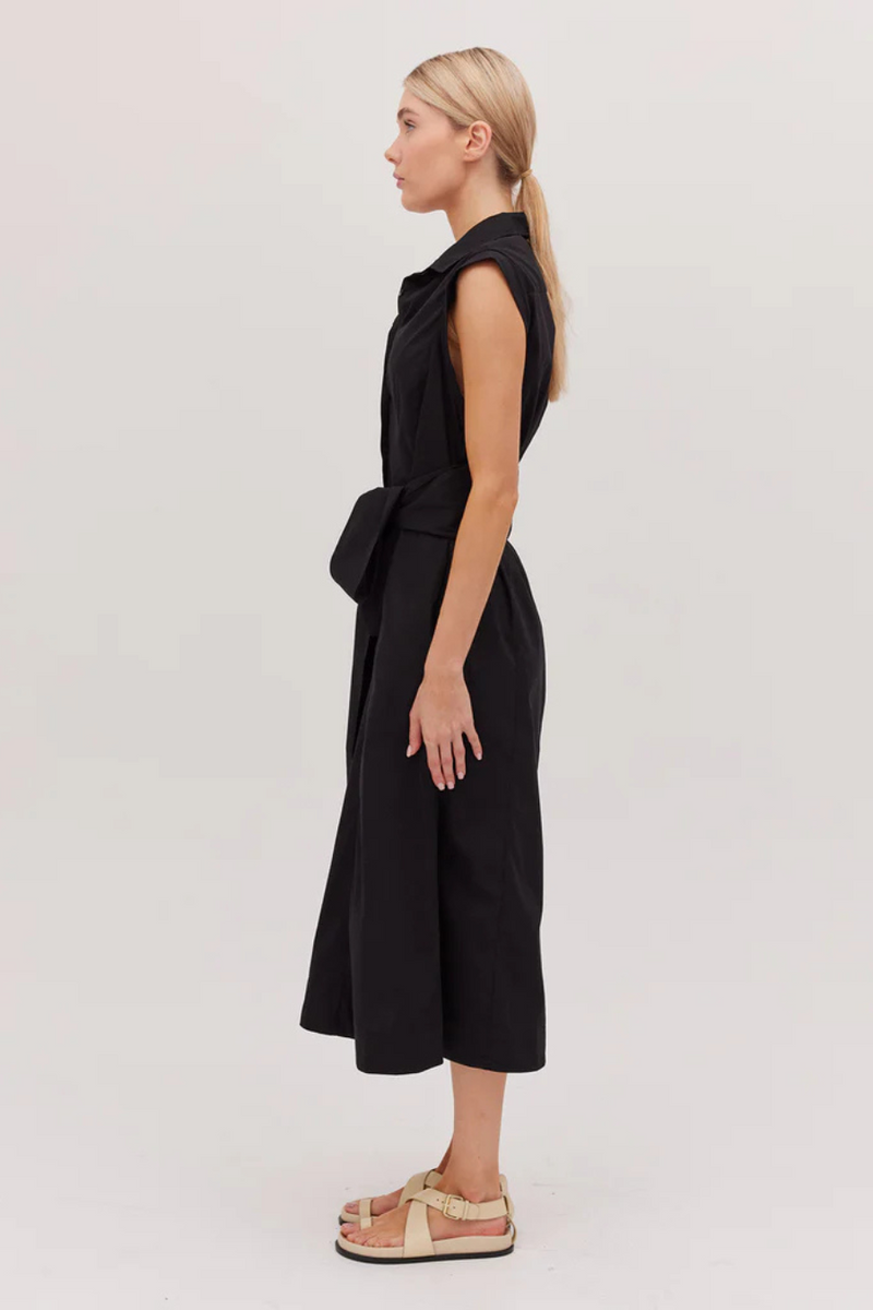 The Tailored Sleeveless Dress Black