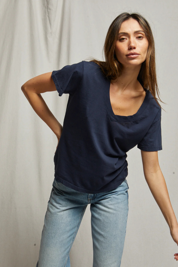 Hendrix Cotton Boxy V Neck Tee Navy