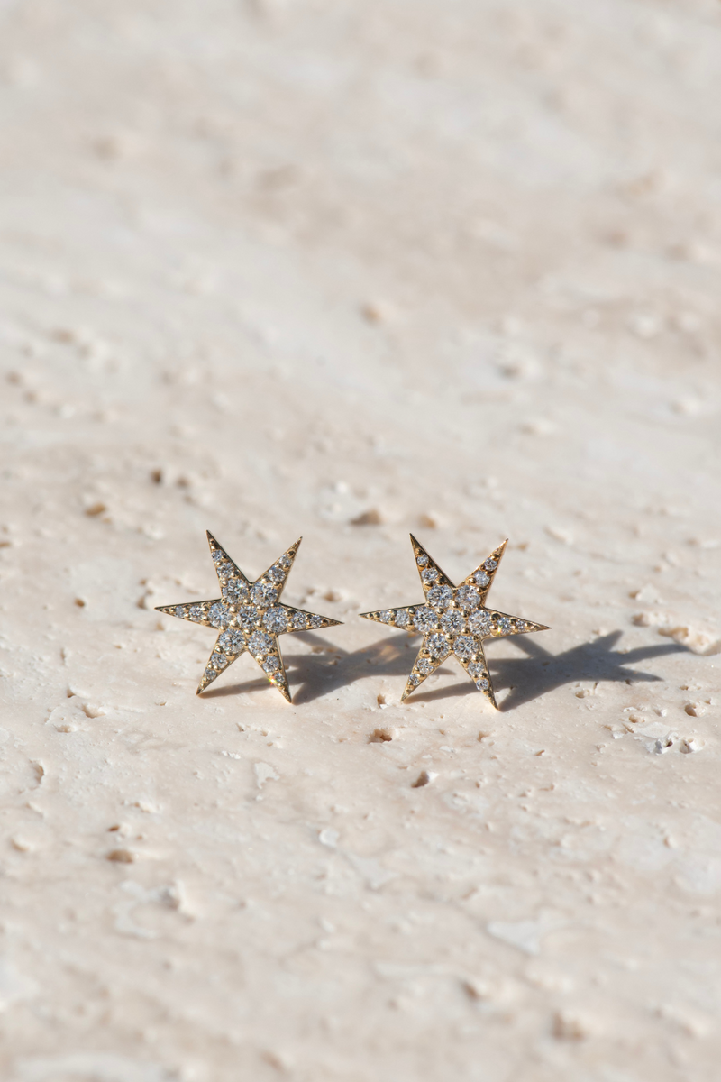 Anahata Diamond Studs Gold | White Diamond