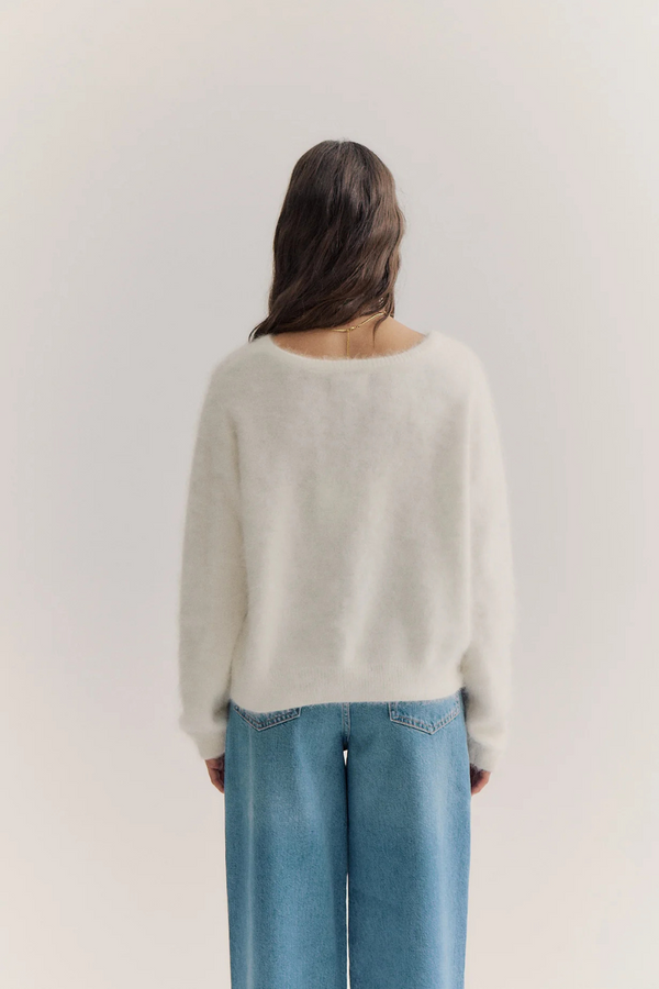Stella Cashmere Boat Neck Knit Snow