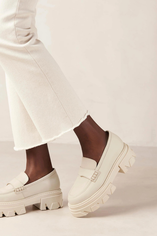 Trailblazer Leather Loafer Ivory