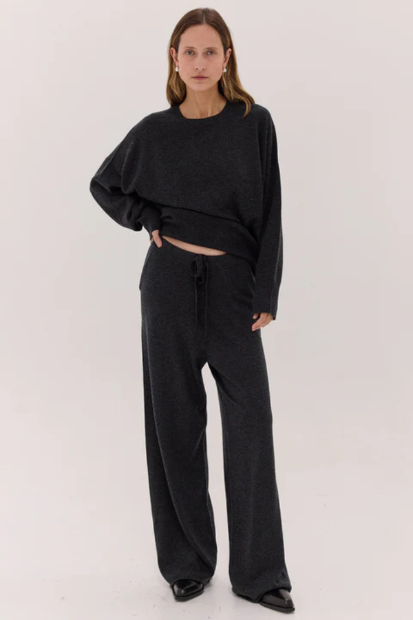 The Travel Pants Charcoal