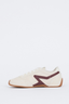 Retro Runner Slim Ultra Macadamia Red