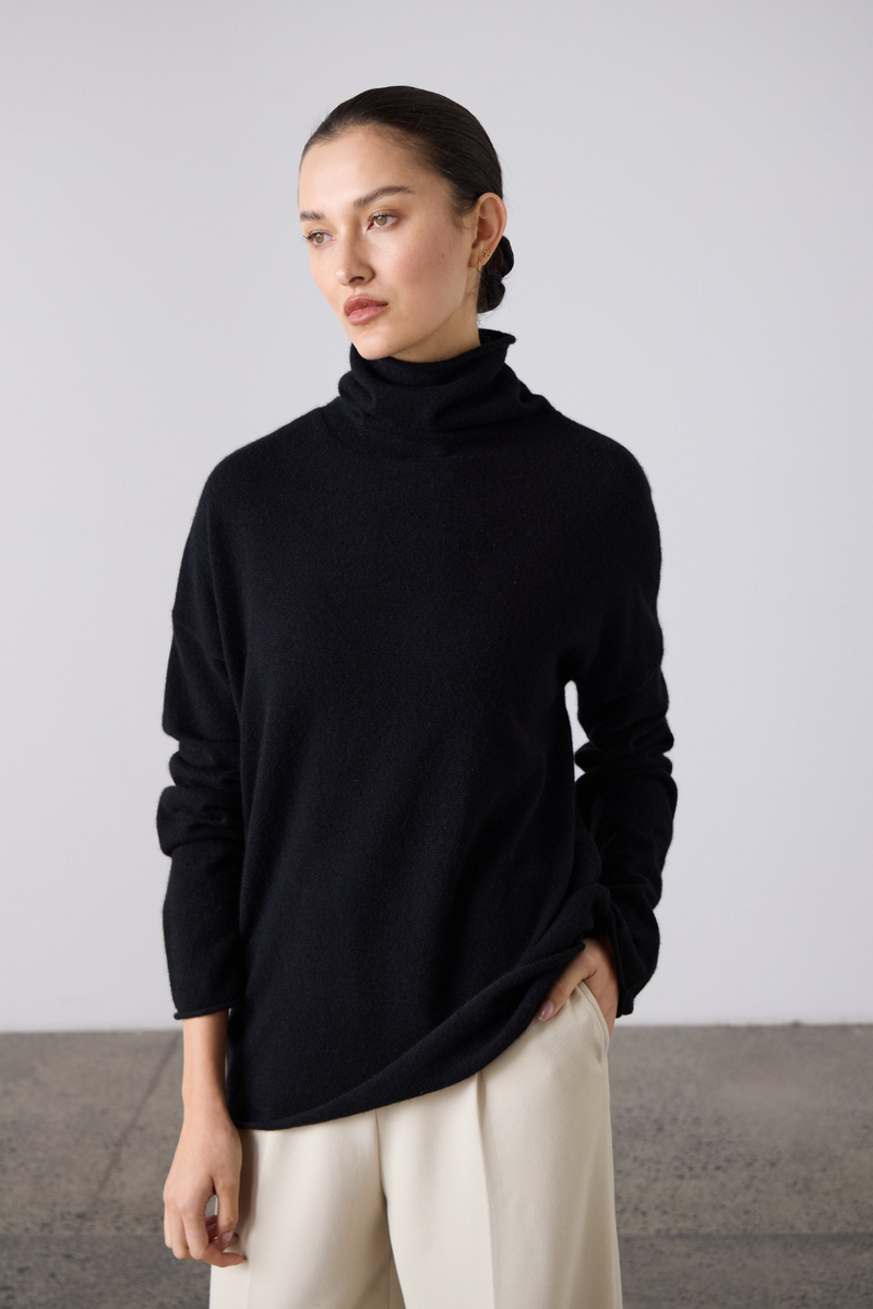 Mara  Funnel Neck Black