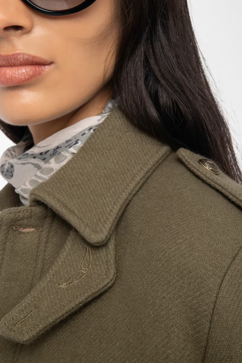 Veram Jacket Leaves