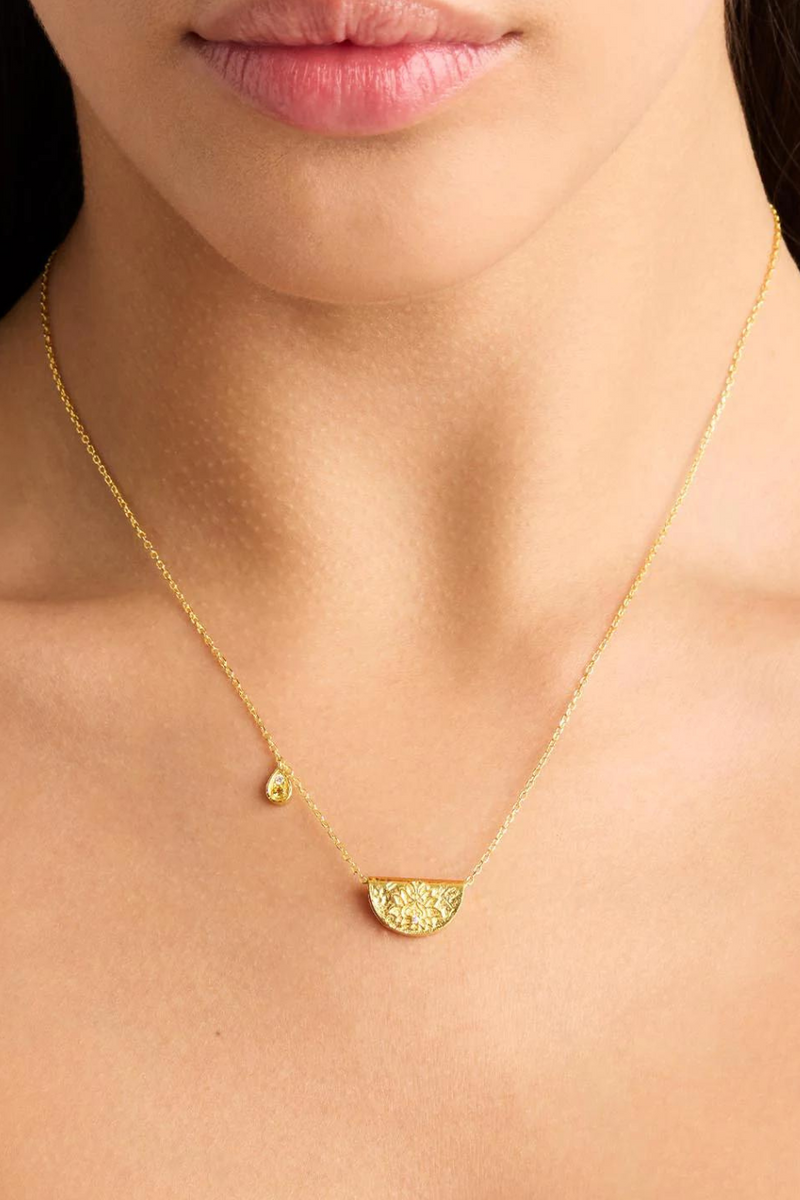 18k Gold Vermeil Lotus Birthstone Necklace - November - Citrine