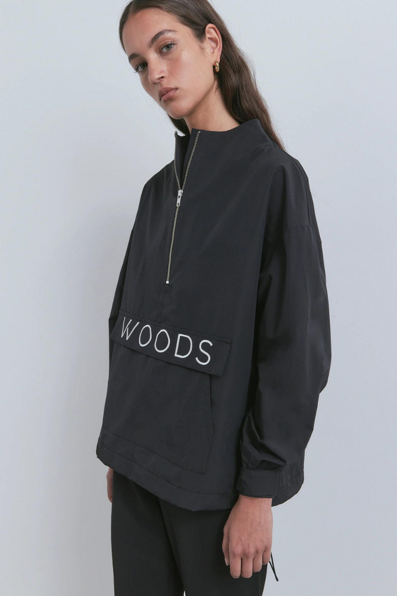 Escapade Anorak Black