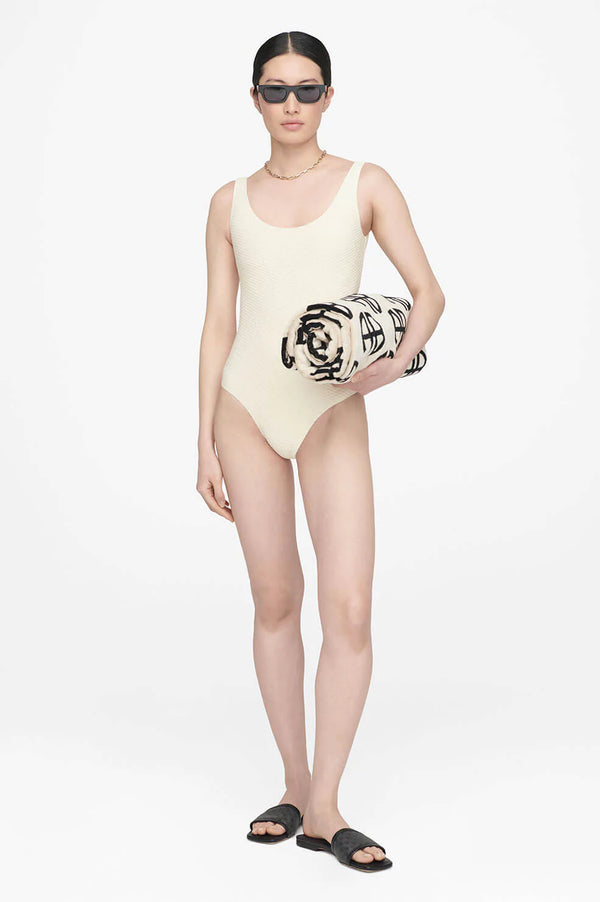 Jace One Piece Cream