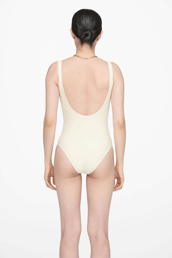 Jace One Piece Cream